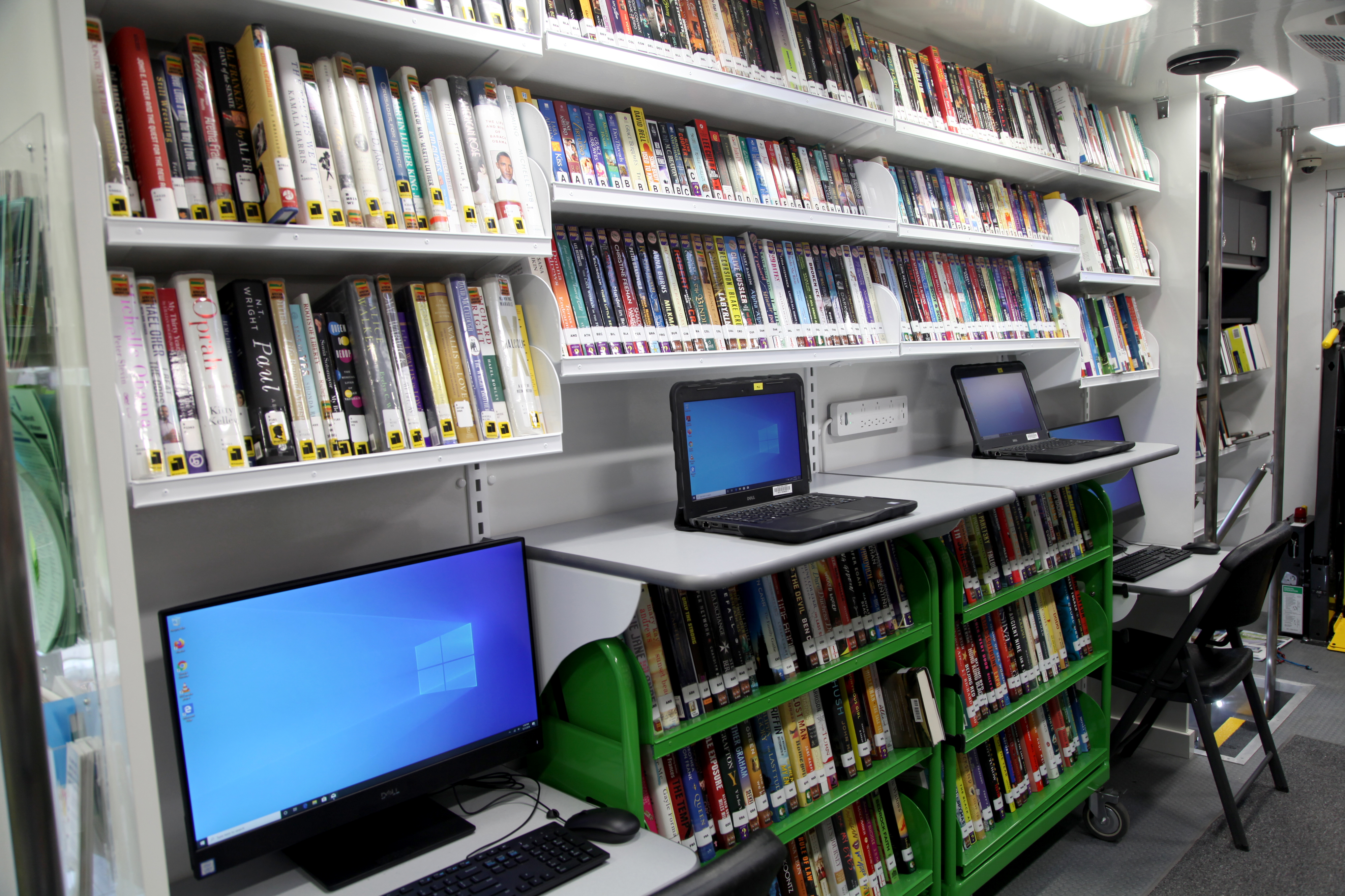 mobile-library-redford-4