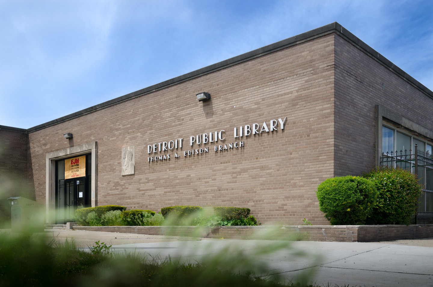Edison Branch exterior